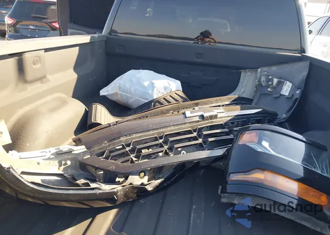 2017 Chevrolet Silverado 1500 Custom from USA, damaged, VIN 1GCRCPEC2HZ312080